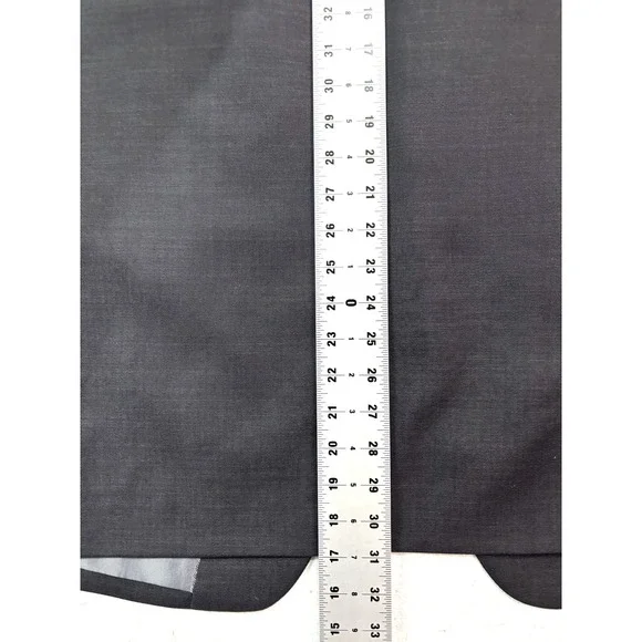 Profilo Uomo 48S 45x29 Charcoal 2pc Pant Suit 100% Wool Pleated Two Button